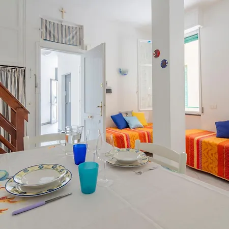 Casa Dolly, Monterosso 5 Terre Монтероссо-аль-Маре